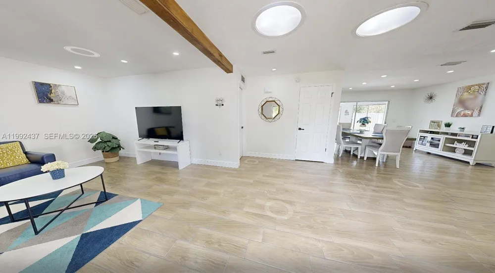 8622 Baylor Cir Orlando, FL 32817