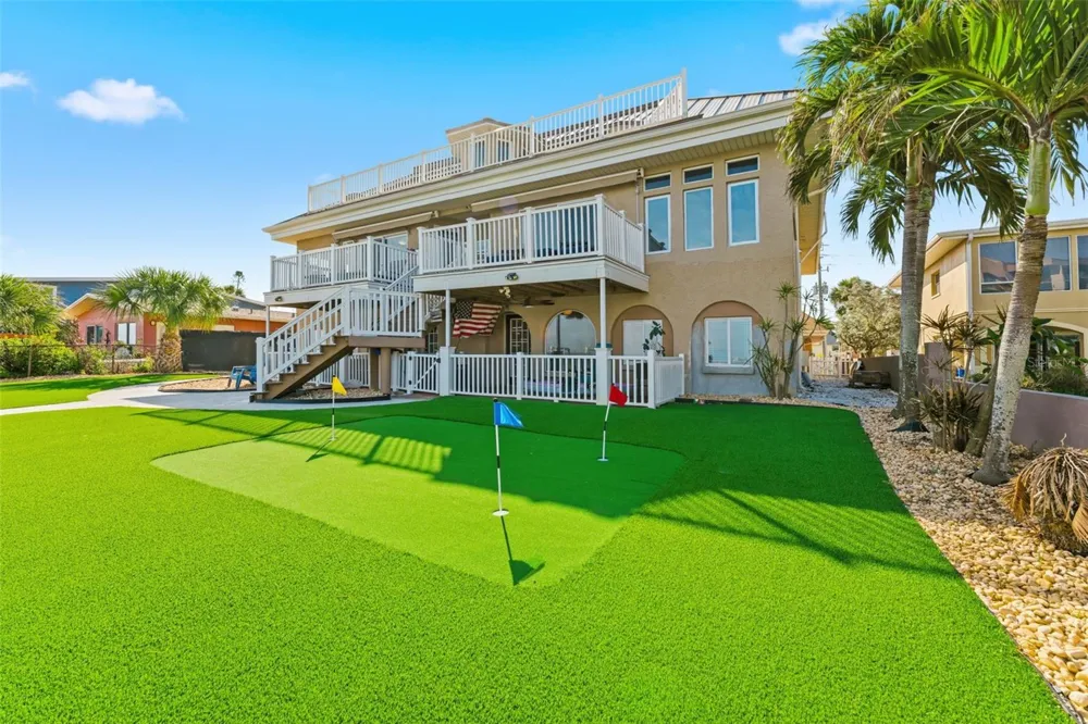 220 126TH AVENUE #1 Treasure Island, FL 33706