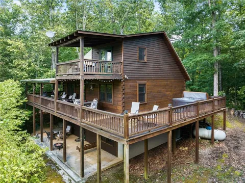 220 Lakota Lane