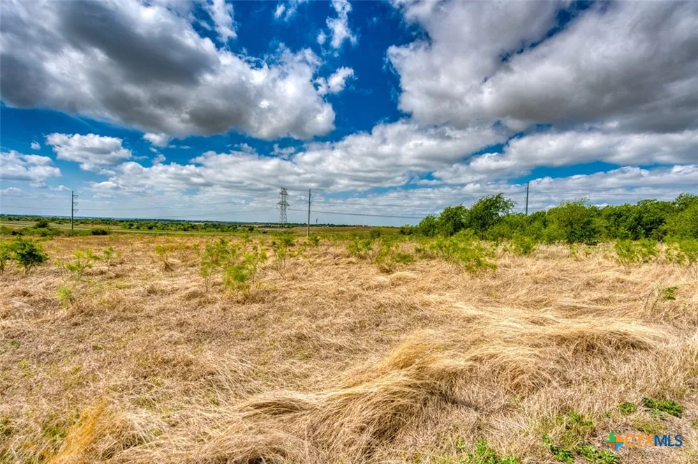 N Fm 2184 Rogers, TX 76569