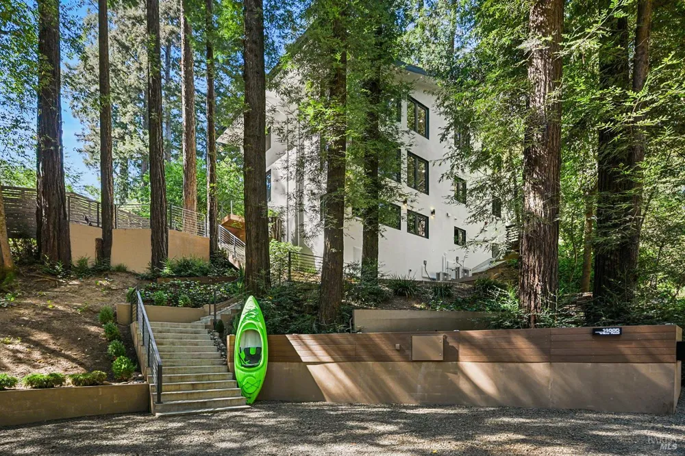 14685 Willow Road Guerneville, CA 95446