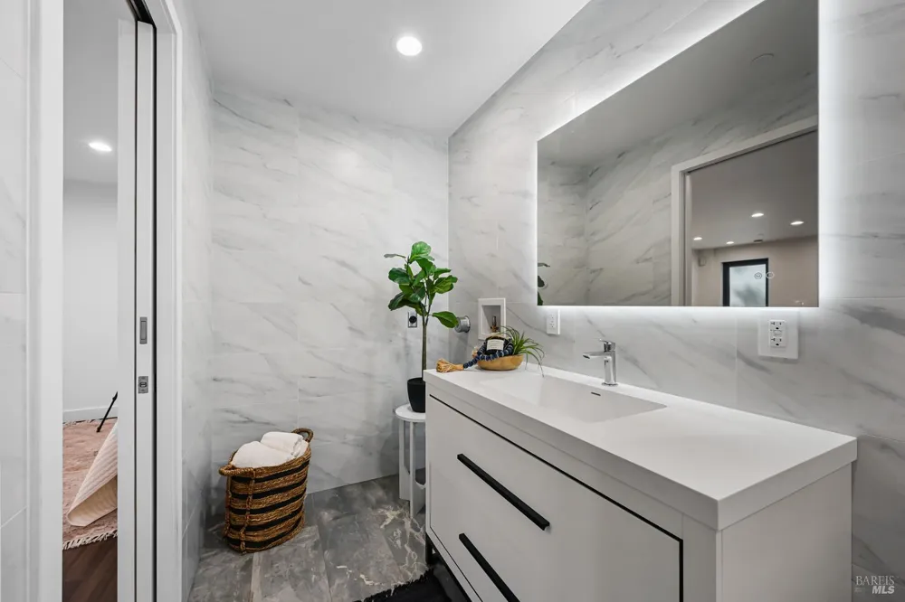 14685 Willow Road Guerneville, CA 95446