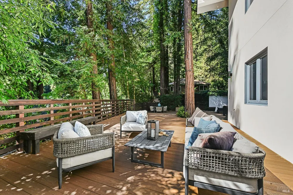 14685 Willow Road Guerneville, CA 95446