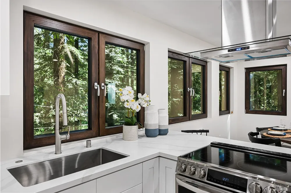 14685 Willow Road Guerneville, CA 95446