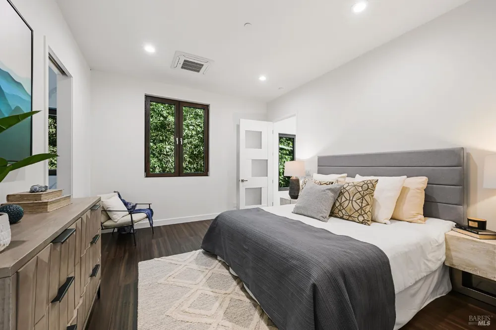 14685 Willow Road Guerneville, CA 95446