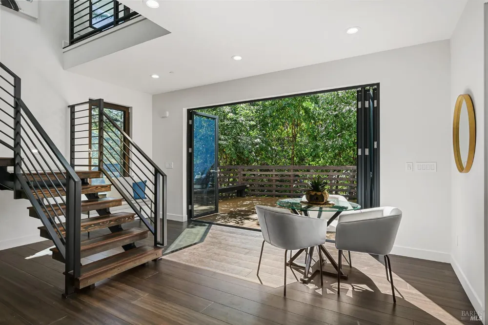 14685 Willow Road Guerneville, CA 95446