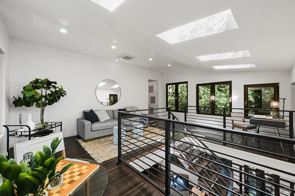 14685 Willow Road Guerneville, CA 95446