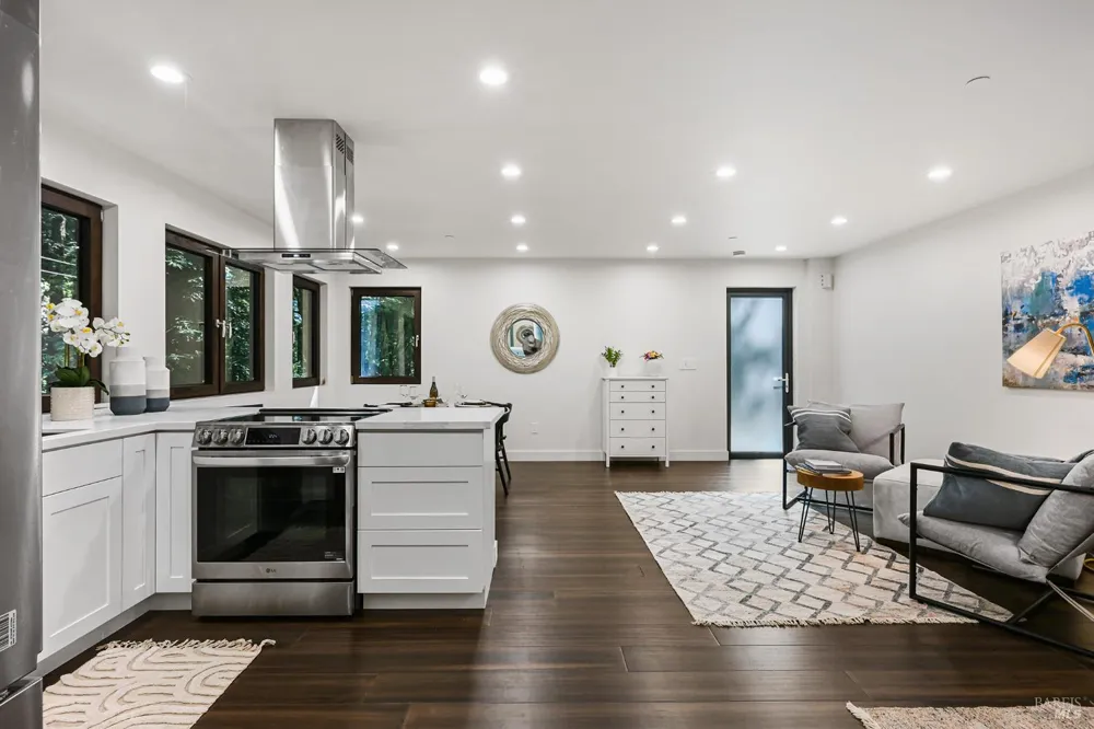 14685 Willow Road Guerneville, CA 95446