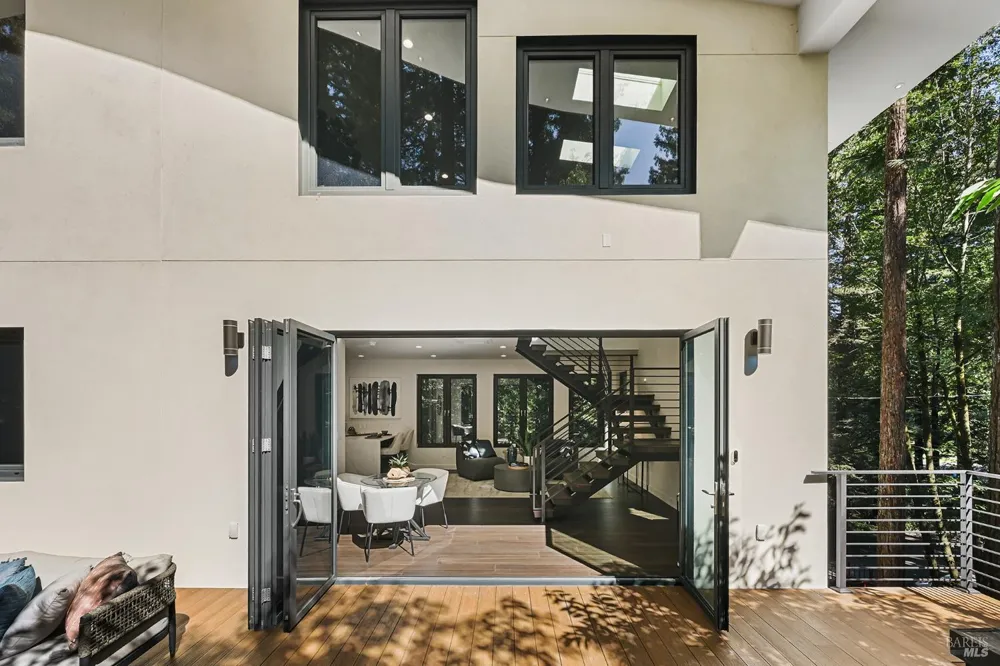 14685 Willow Road Guerneville, CA 95446