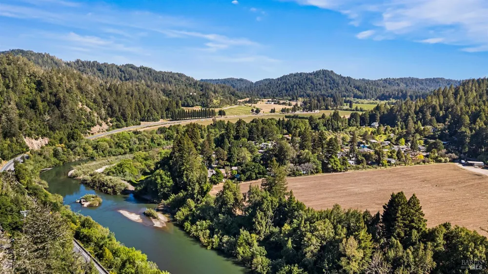 14685 Willow Road Guerneville, CA 95446