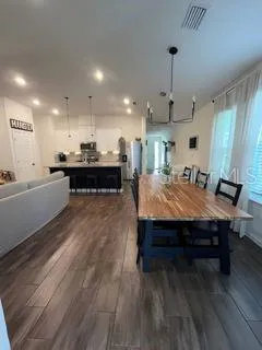 8083 GUILD WAY Jacksonville, FL 32222