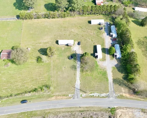 821 Dunn Road E