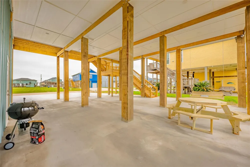 4419 Ranger Drive Port Bolivar, TX 77650