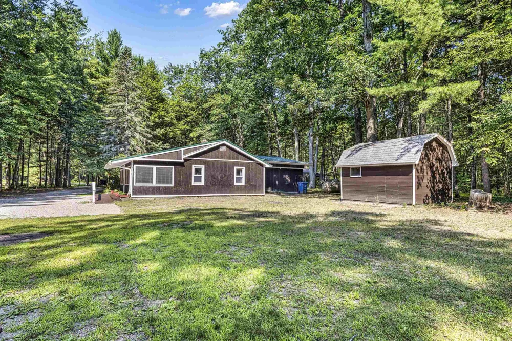 2980 E Houghton Lake Drive Markey Township, MI 48629