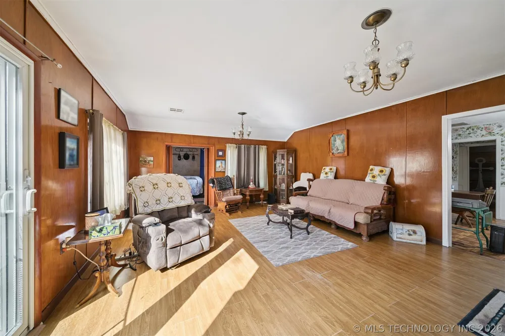 7002 E 482 Salina, OK 74365