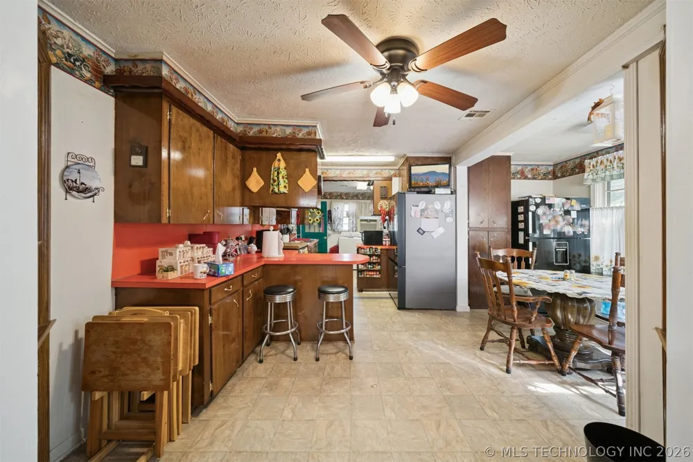 7002 E 482 Salina, OK 74365