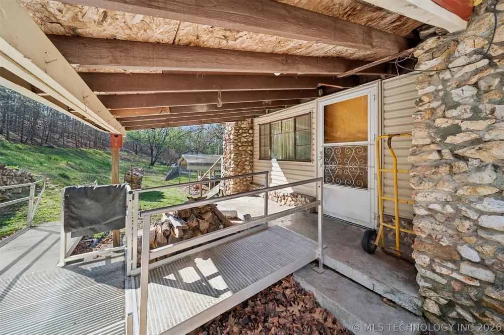 7002 E 482 Salina, OK 74365