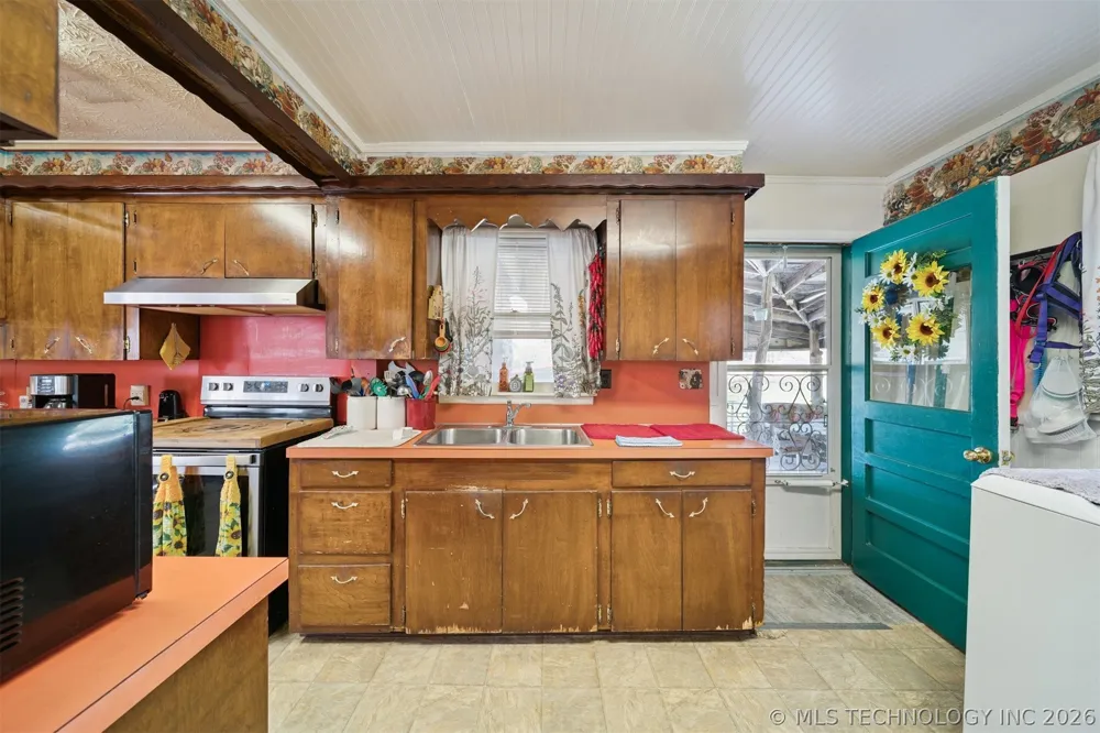 7002 E 482 Salina, OK 74365