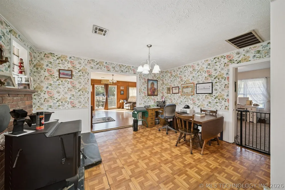 7002 E 482 Salina, OK 74365