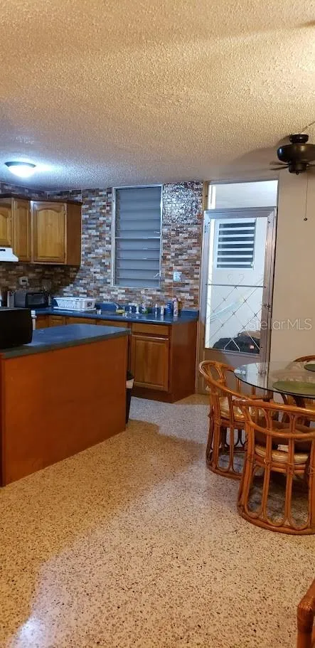4-14 bloque 4k-10 ALTURAS DE MONTE BRISAS Fajardo, PR 00738