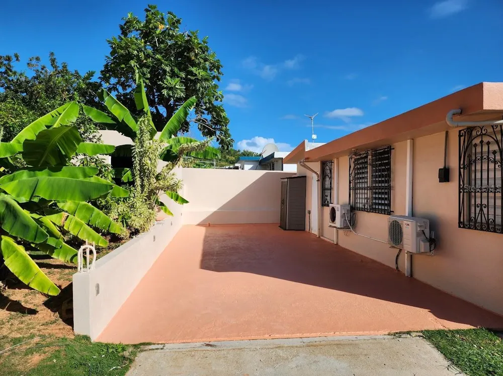 4-14 bloque 4k-10 ALTURAS DE MONTE BRISAS Fajardo, PR 00738