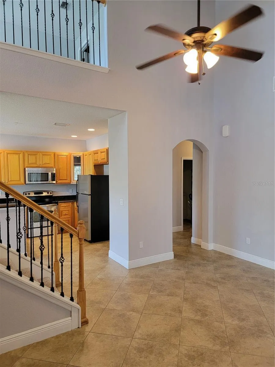 3721 S LAKE ORLANDO PARKWAY #4 Orlando, FL 32808