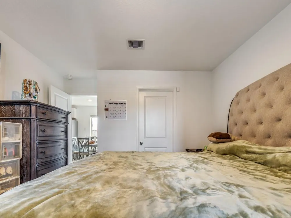 938 Mockingbird Passage Drive Beasley, TX 77417