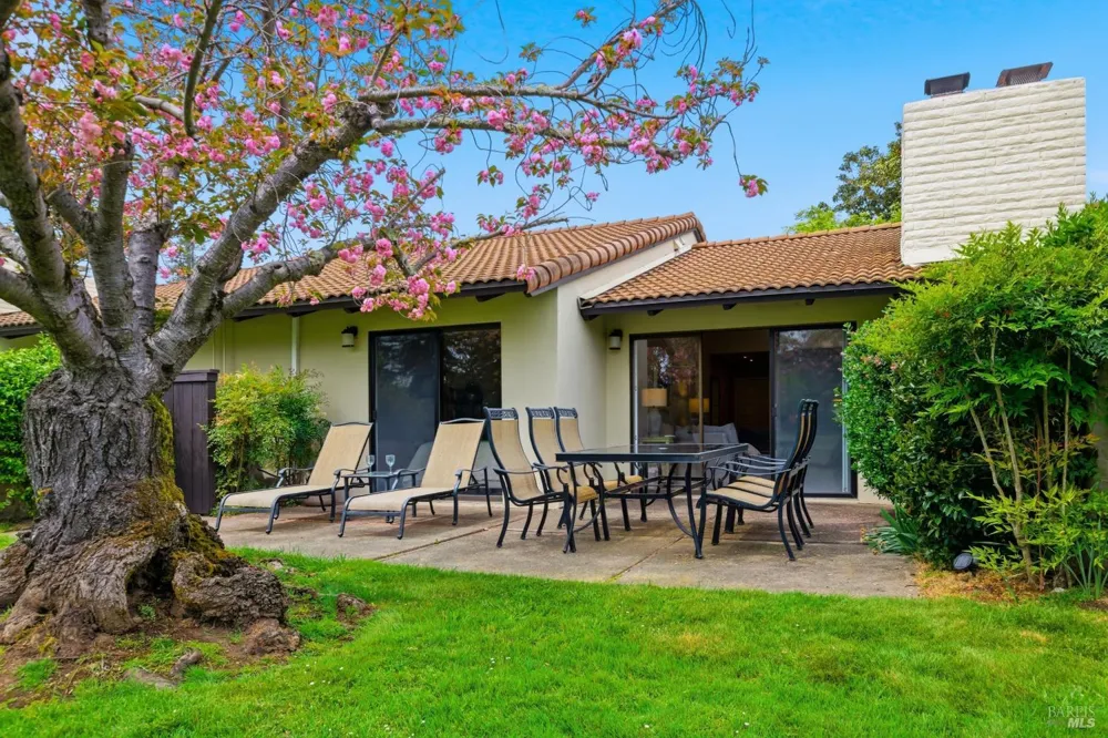 13 Fairways Drive Napa, CA 94558