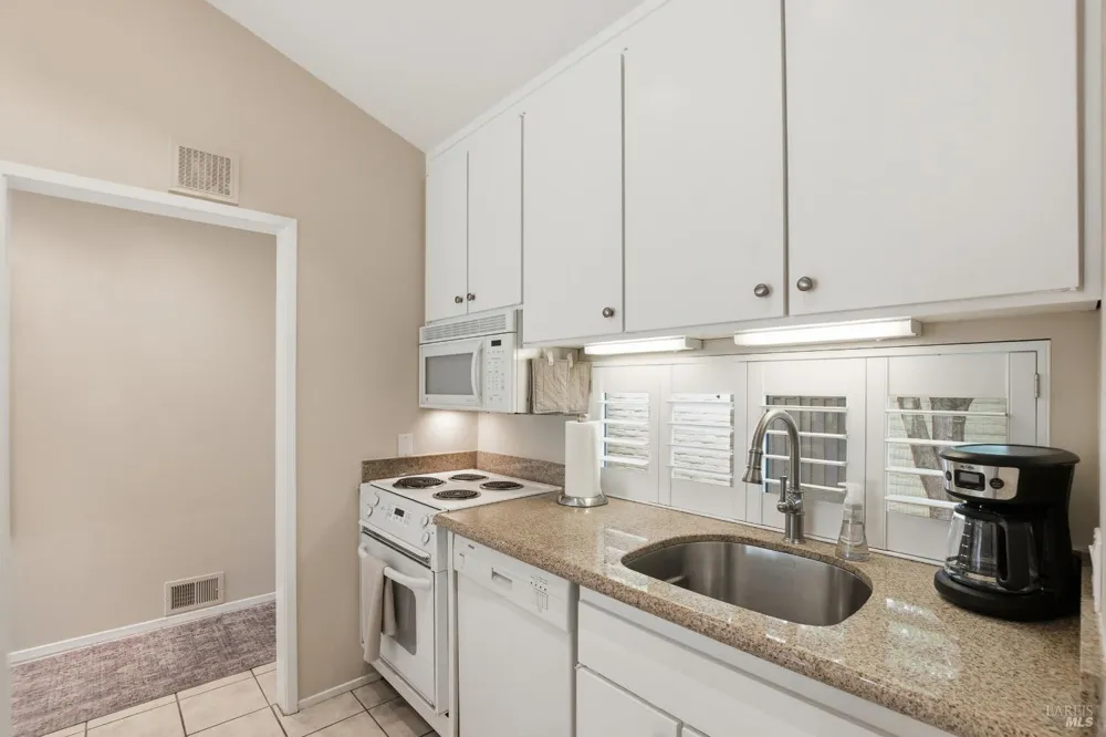 13 Fairways Drive Napa, CA 94558