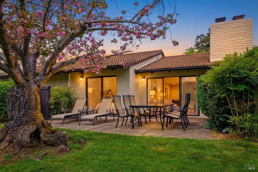 13 Fairways Drive Napa, CA 94558