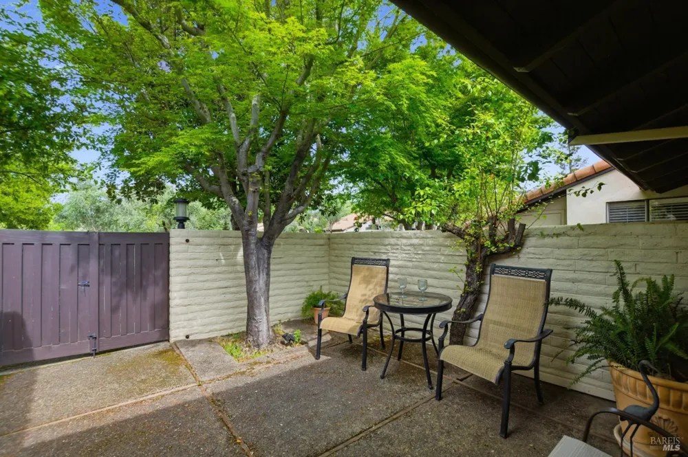 13 Fairways Drive Napa, CA 94558