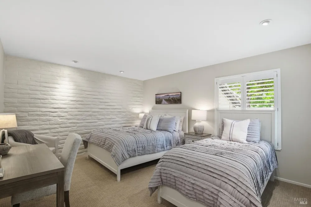 13 Fairways Drive Napa, CA 94558
