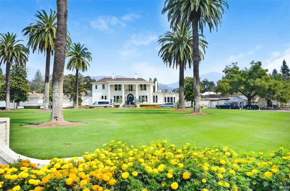 13 Fairways Drive Napa, CA 94558