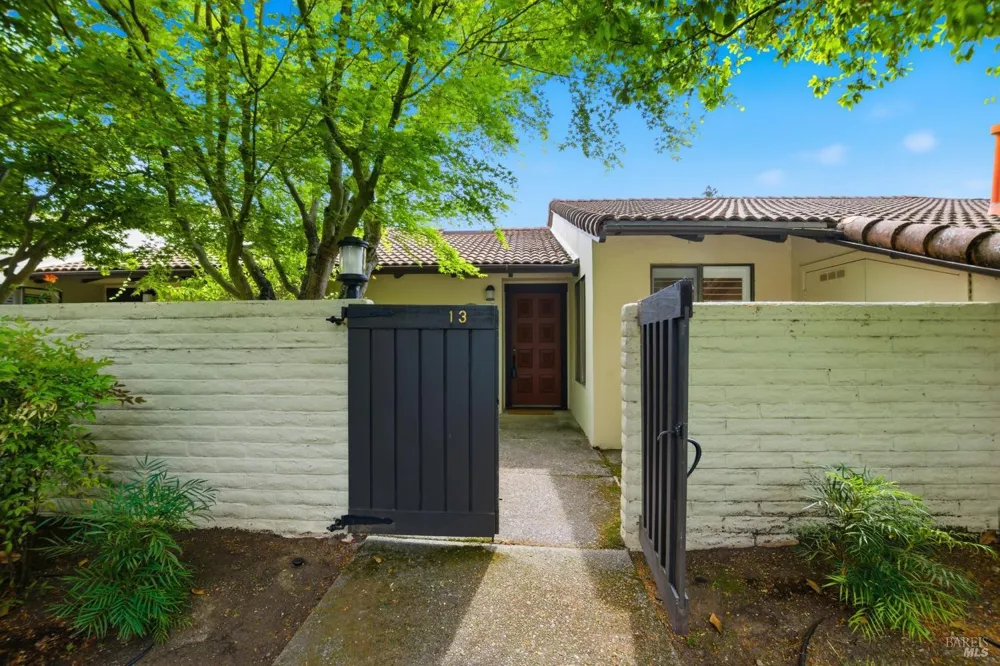 13 Fairways Drive Napa, CA 94558