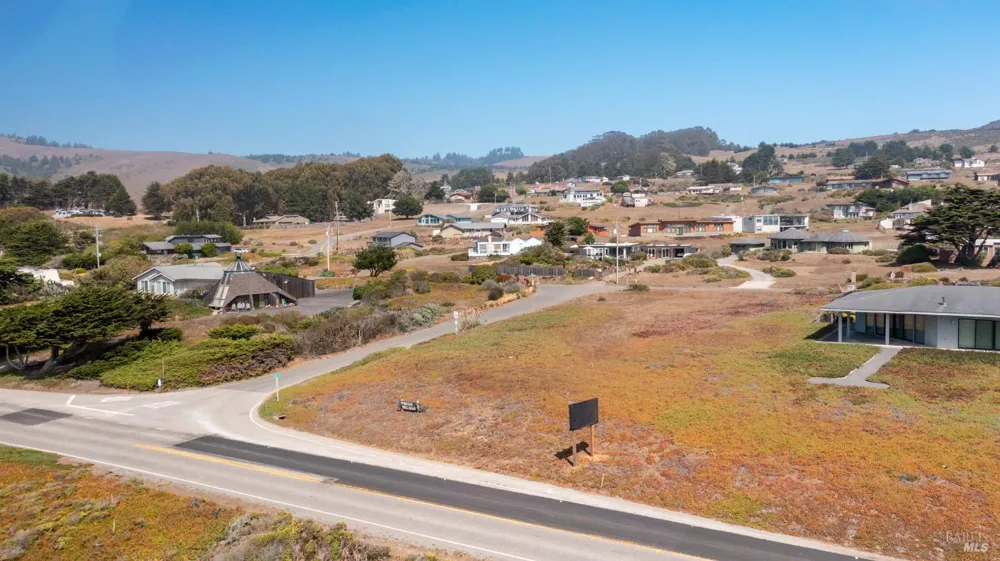 5405 El Camino Bella Bodega Bay, CA 94923