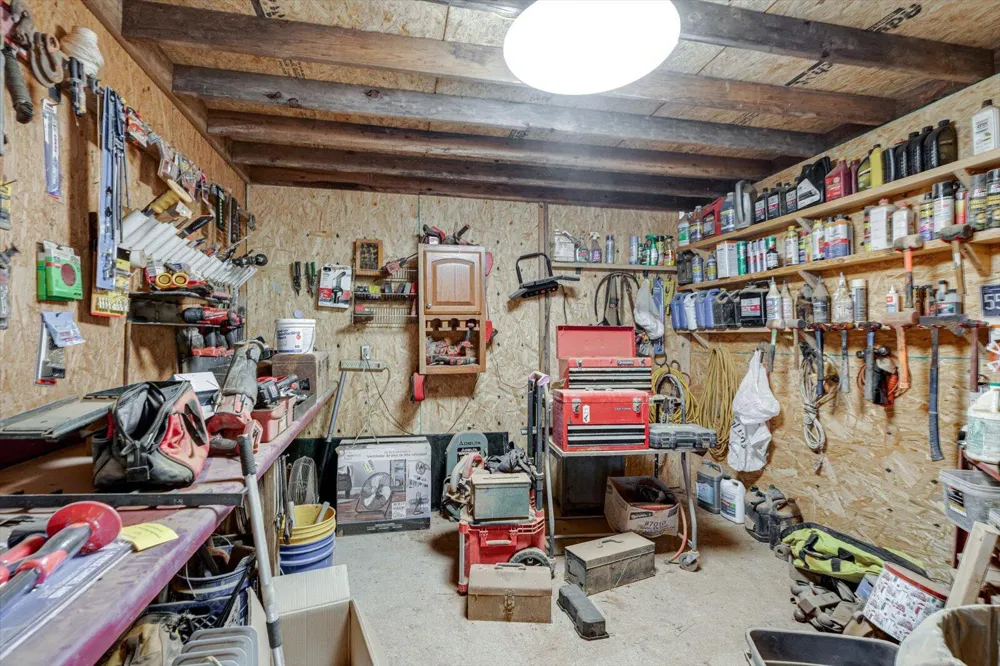 180 Mecca Pike Tellico Plains, TN 37385