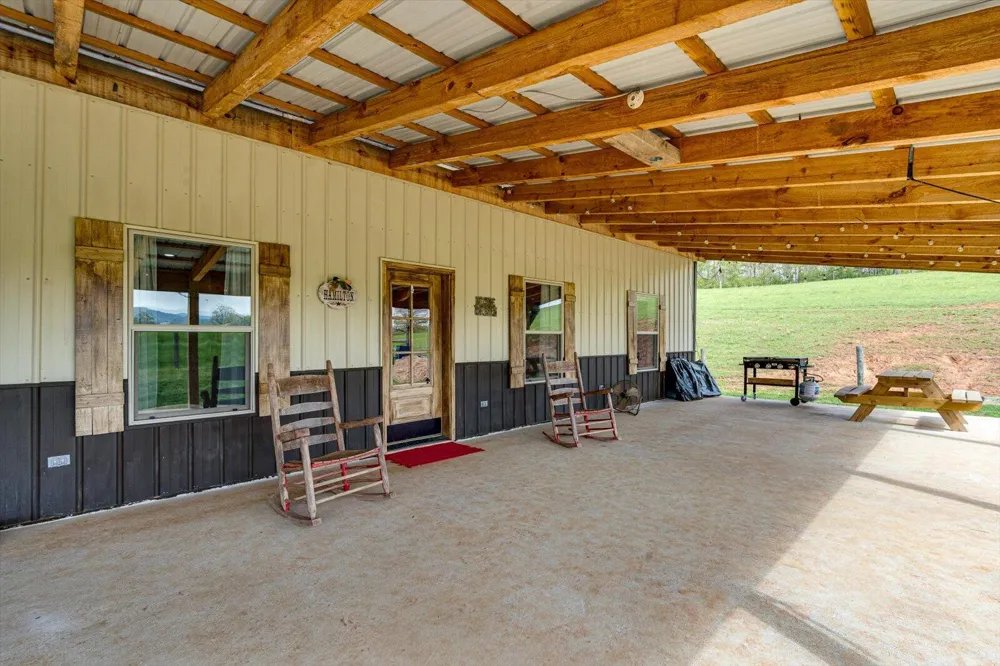 180 Mecca Pike Tellico Plains, TN 37385