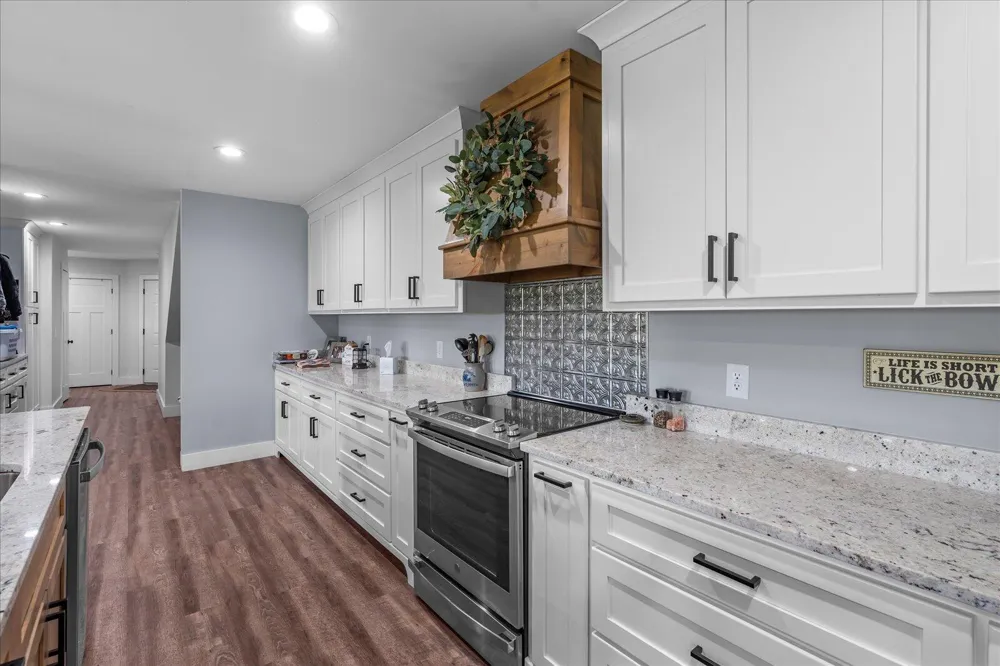 180 Mecca Pike Tellico Plains, TN 37385