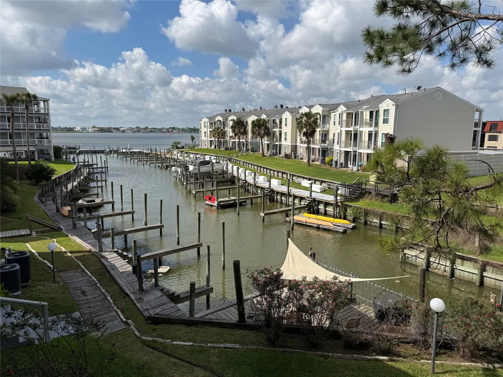 4011 Nasa Rd 1 Parkway #515 Seabrook, TX 77586