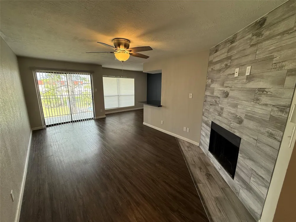 4011 Nasa Rd 1 Parkway #515 Seabrook, TX 77586