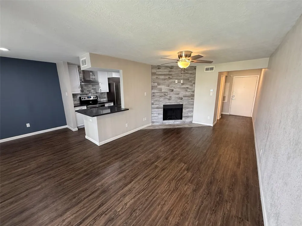 4011 Nasa Rd 1 Parkway #515 Seabrook, TX 77586