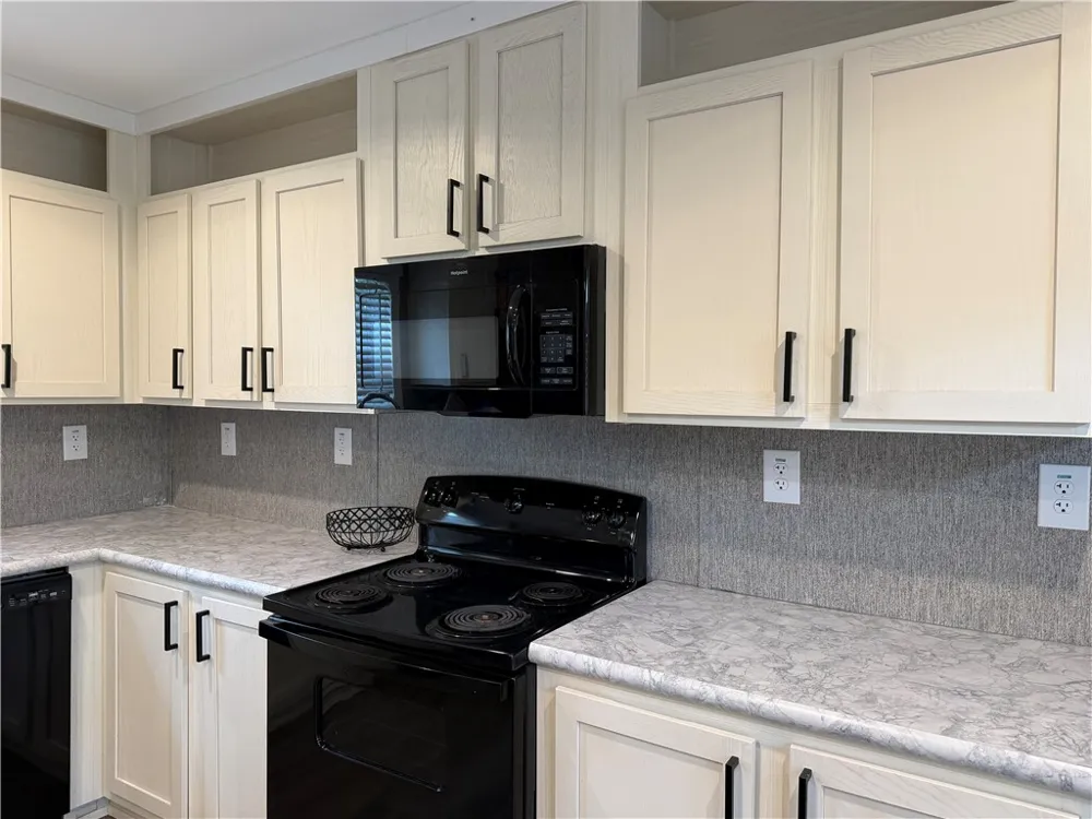 304 E 1st Street Hearne, TX 77859