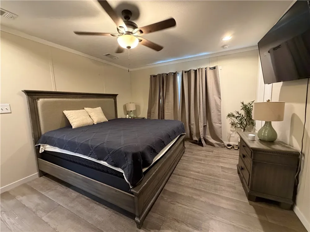 304 E 1st Street Hearne, TX 77859