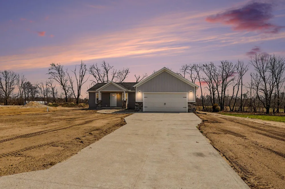 29216 Saddlebred Lane Dowagiac City, MI 49047
