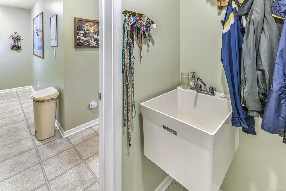 3396 Lansing Road Roscommon Village, MI 48653
