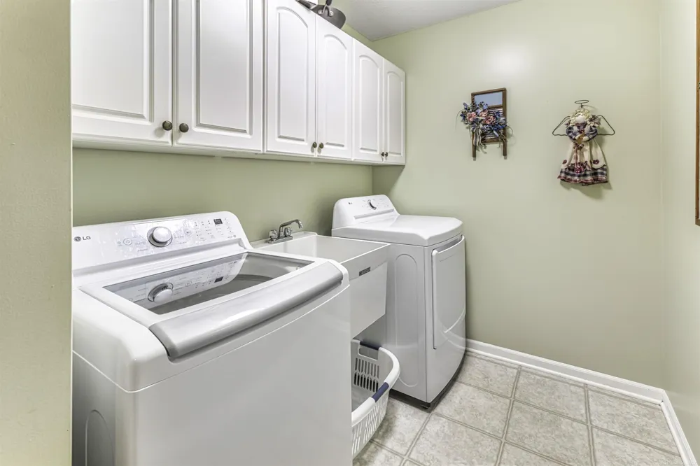 3396 Lansing Road Roscommon Village, MI 48653