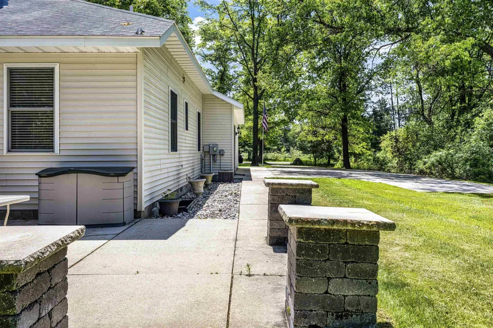 3396 Lansing Road Roscommon Village, MI 48653