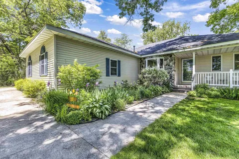 3396 Lansing Road