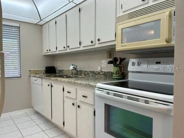 2060 MARILYN STREET #124 Clearwater, FL 33765