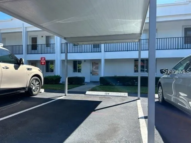 2060 MARILYN STREET #124 Clearwater, FL 33765